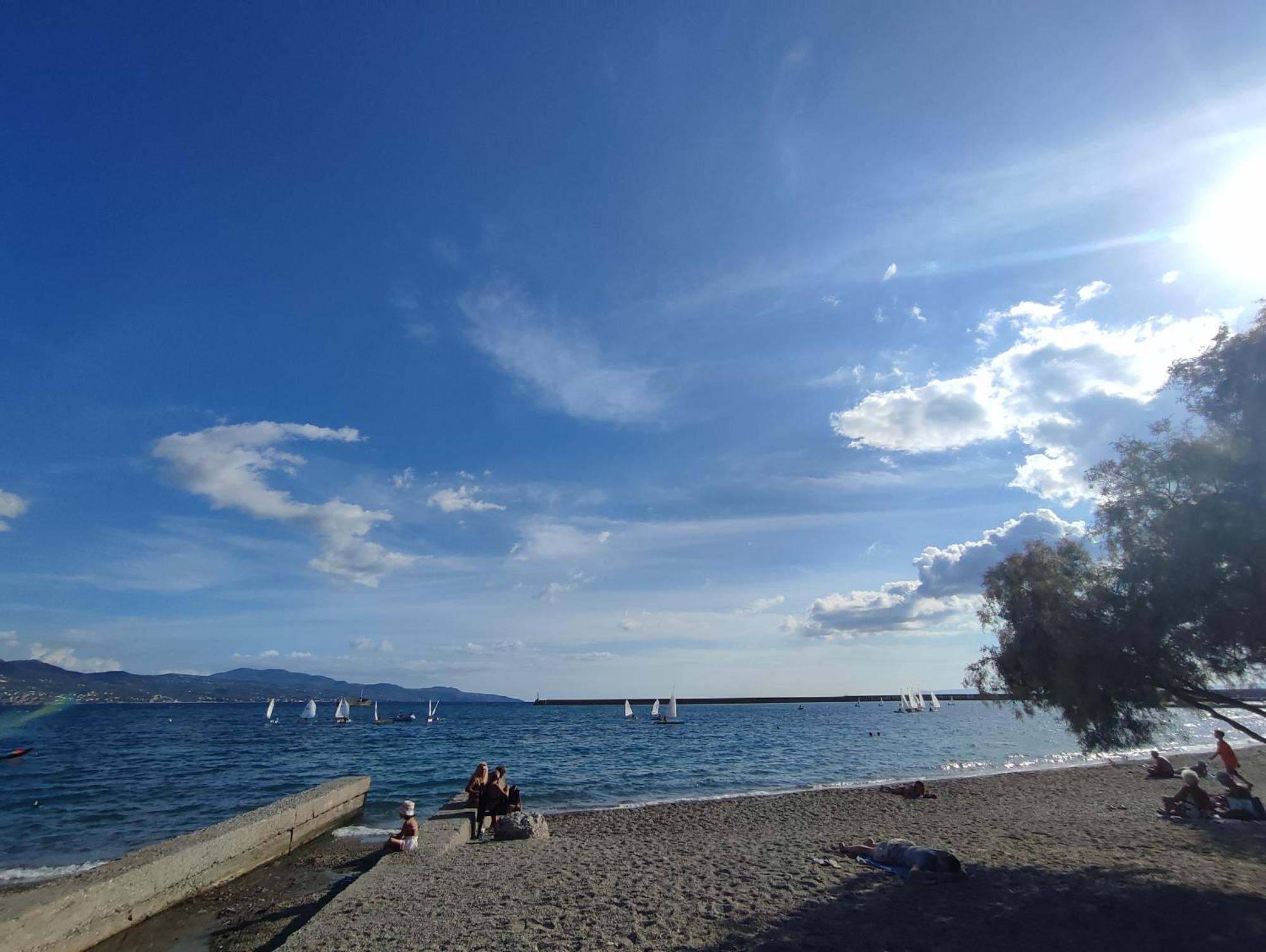 Vicky'S Cozy Nest, Your Home By The Sea Kalamata Exterior foto